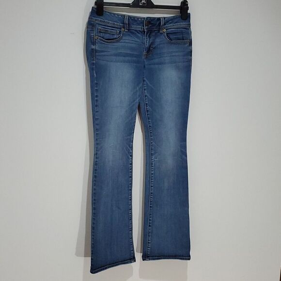 American Eagle 30x33 size 6 boot cut jeans - Picture 3 of 8